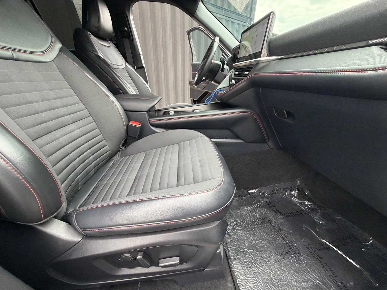 Used 2025 Gray Metallic Ford ST-Line image 33