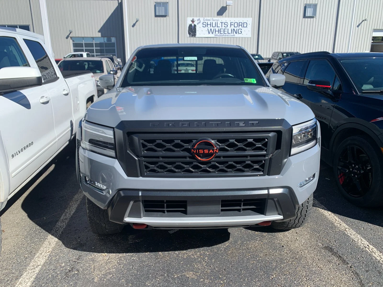Used 2022 Gray Nissan Crew Cab PRO-4X 4x4 image 6