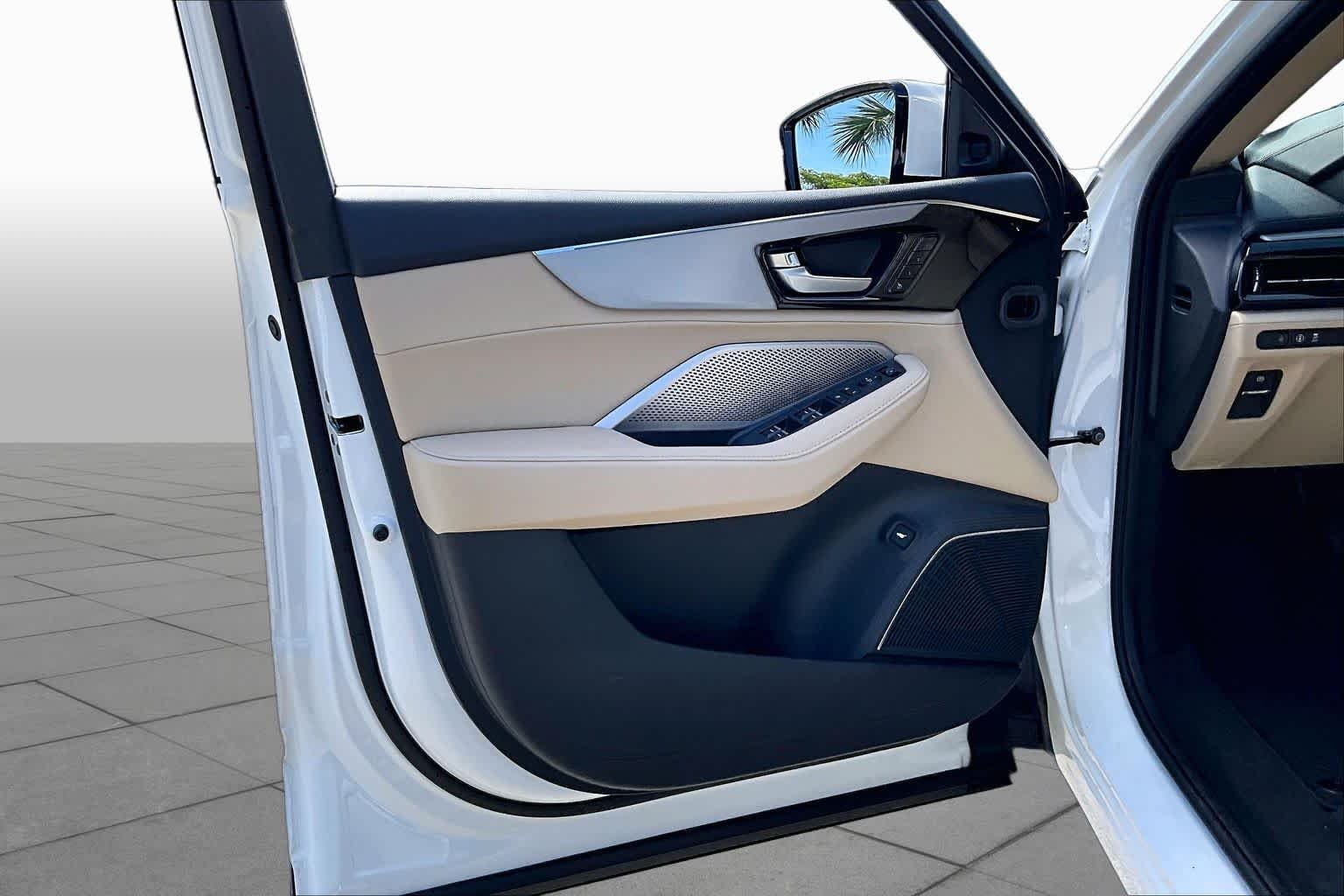 New 2026 Platinum White Pearl Acura  image 10