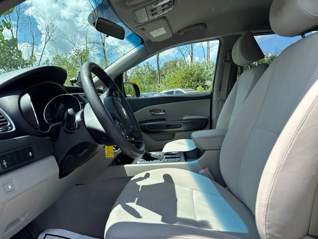 Used 2020 Blue Kia LX image 11