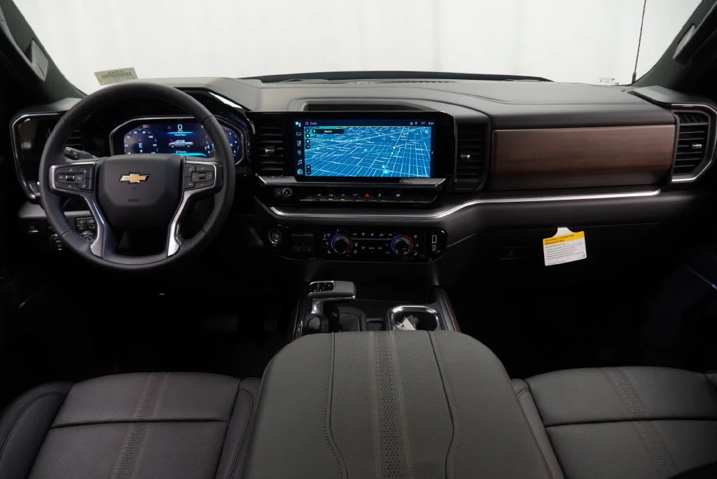 New 2026 Black Chevrolet High Country image 3