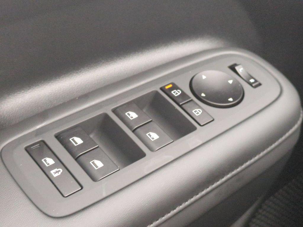 New 2027 White Hyundai XRT AWD image 34