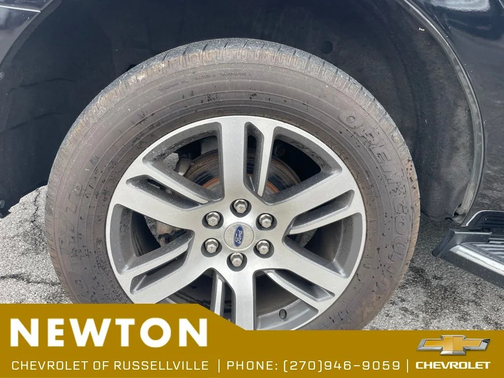 Used 2023 Black Metallic Ford Limited image 23