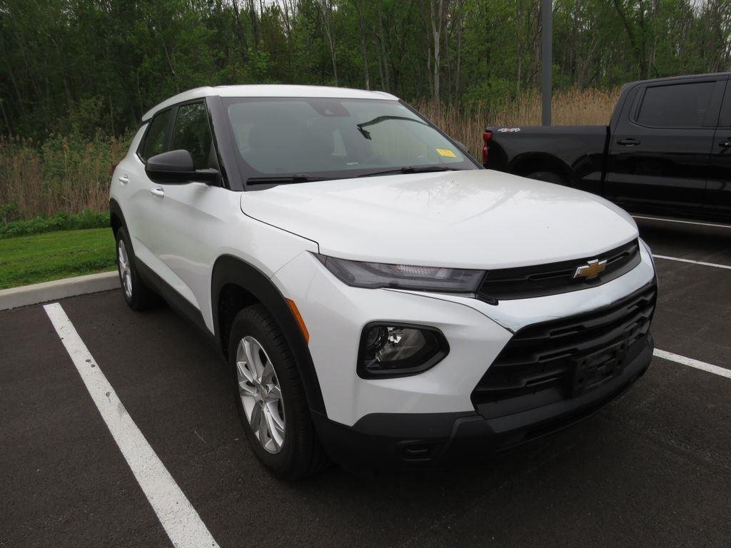 Used 2023 Summit White Chevrolet LS image 2