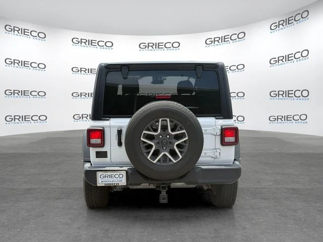 Used 2022 Bright White Clearcoat Jeep Sport S image 6