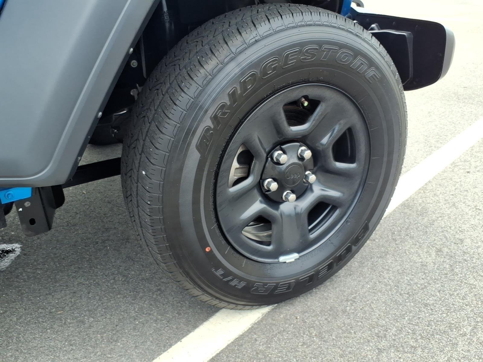 Used 2023 Hydro Blue Pearlcoat Jeep Sport image 14
