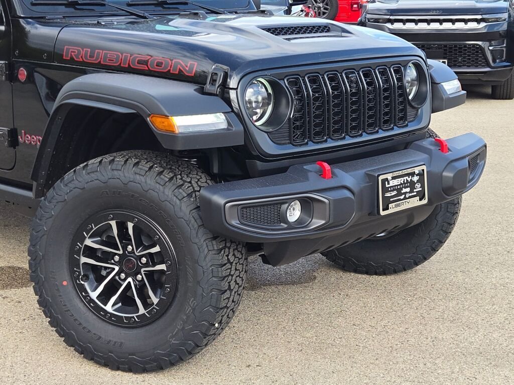 New 2026 Black Clear-Coat Exterior Paint Jeep Rubicon image 3