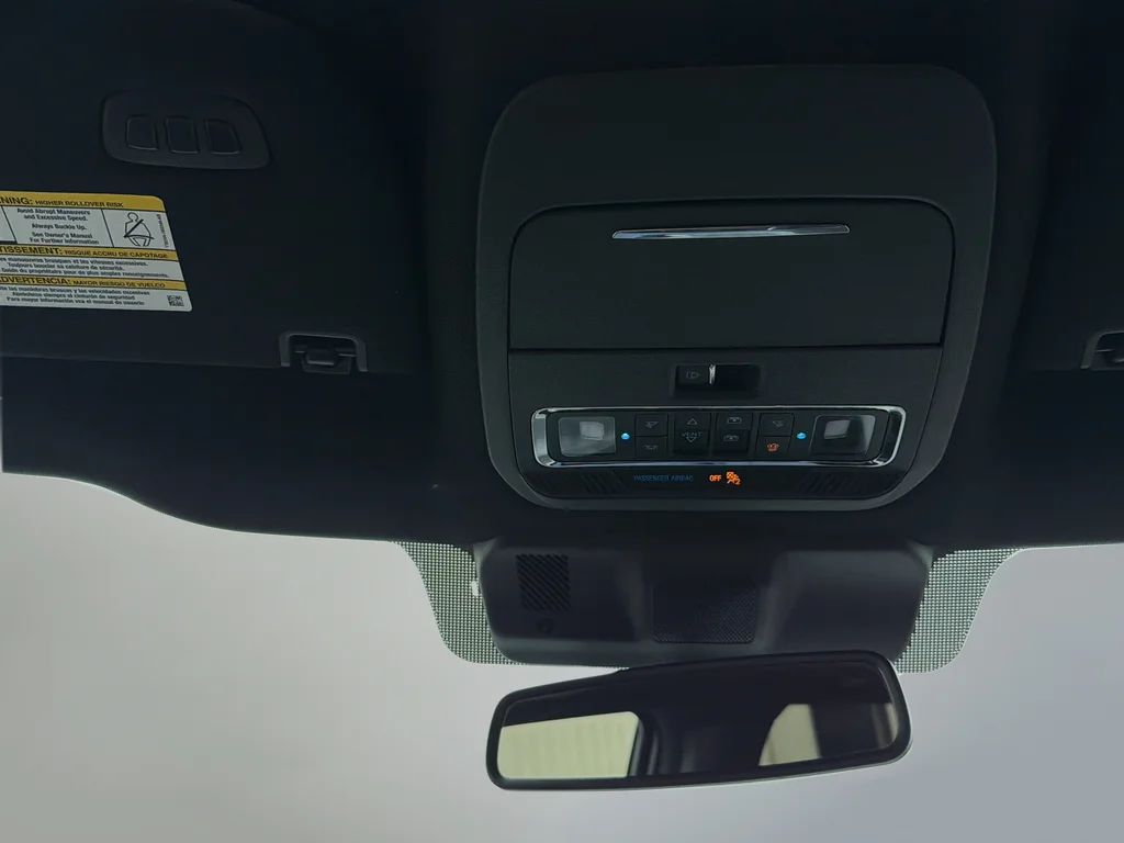 Used 2021 Silver Ford Lariat image 26