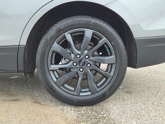 Used 2023 Gray Chevrolet RS image 9