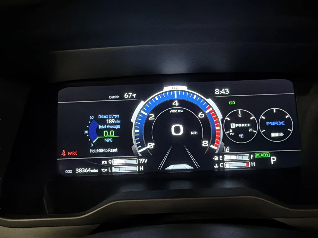 2025 Toyota Sequoia SR5 - Photo 13