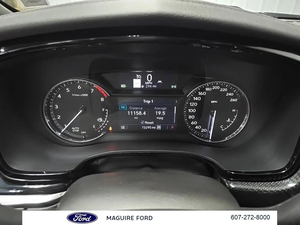 Used 2021 White Cadillac Sport image 25