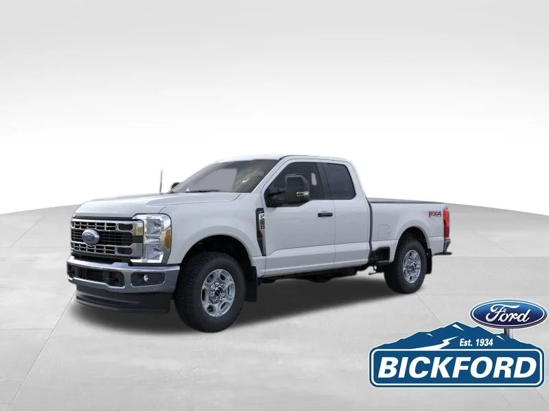 New 2026 White Ford XLT image 1