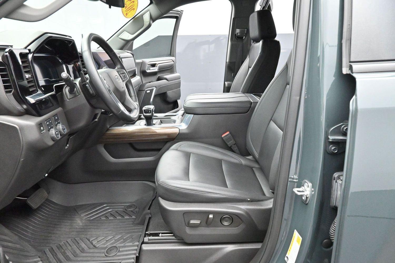 Used 2025 Cypress Gray Chevrolet LT Trail Boss image 13
