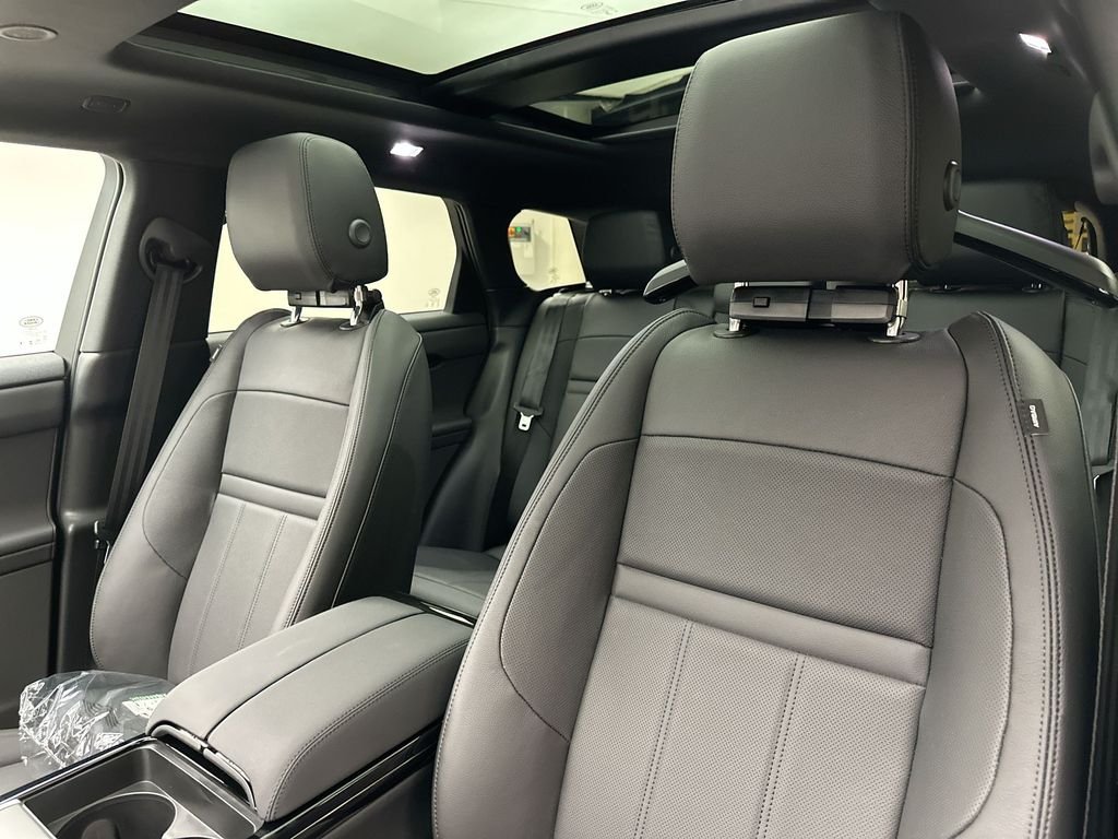 New 2026 Tribeca Blue Metallic Land Rover S image 10
