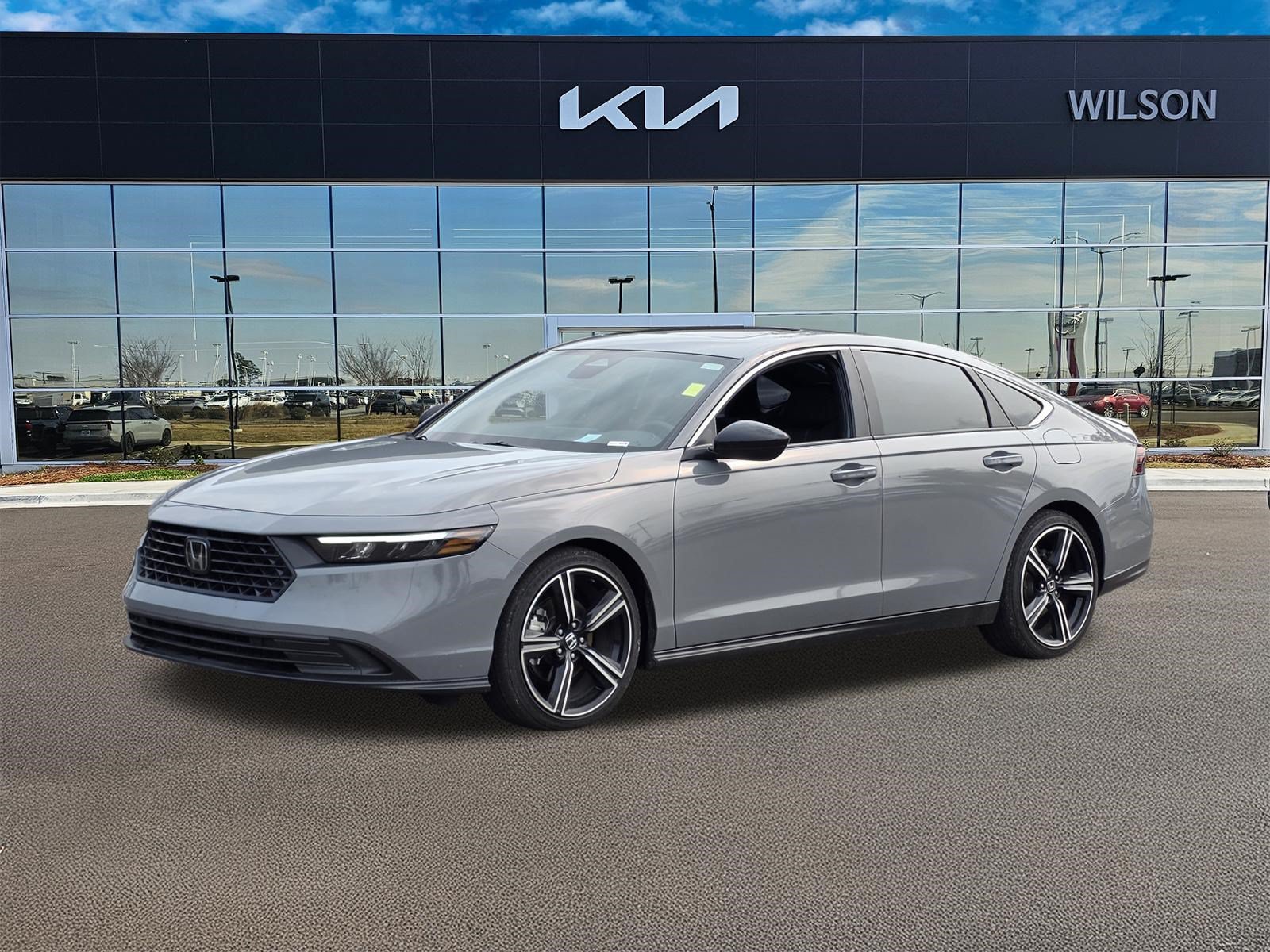 Used 2025 Urban Gray Pearl Honda Sport image 7