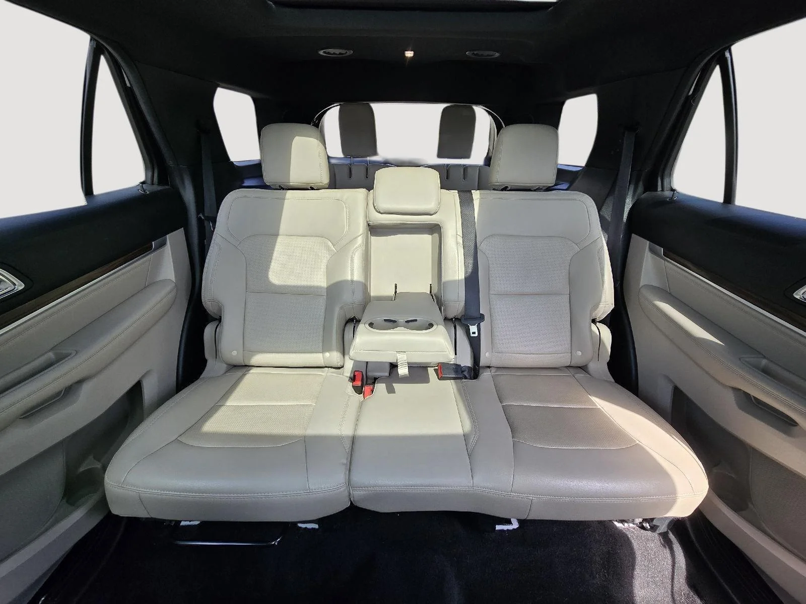 Certified Used 2019 White Platinum Metallic Tri-Coat Ford Limited image 25