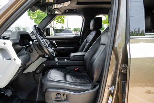 2022 Land Rover Defender 4
