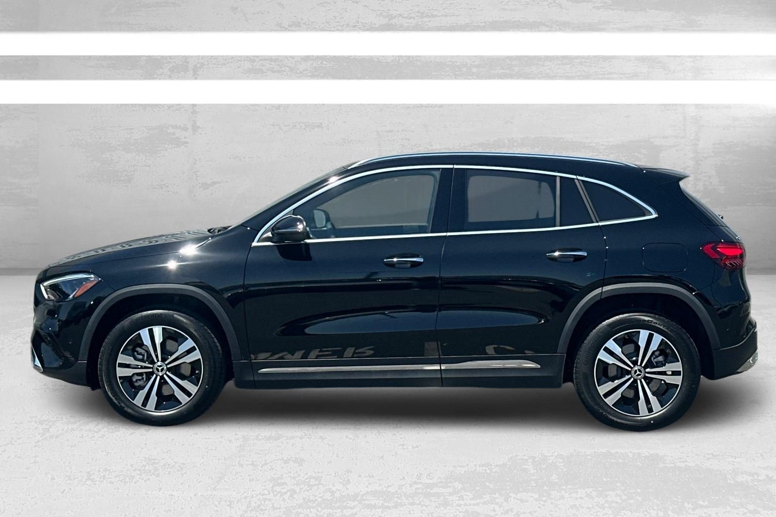 Certified Used 2025 Black Mercedes-Benz GLA 250 image 7