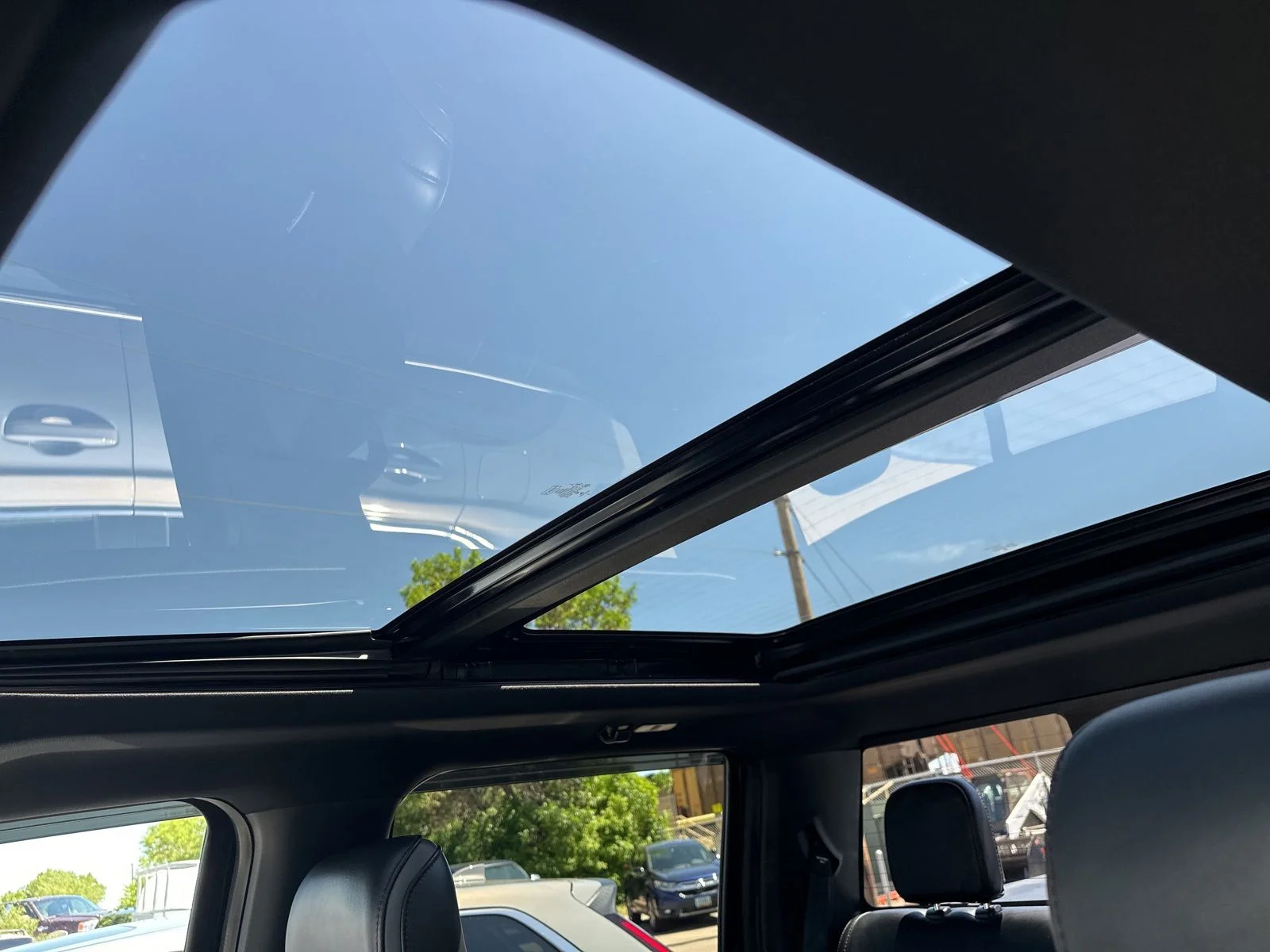 Used 2020 Black Ford Platinum image 88