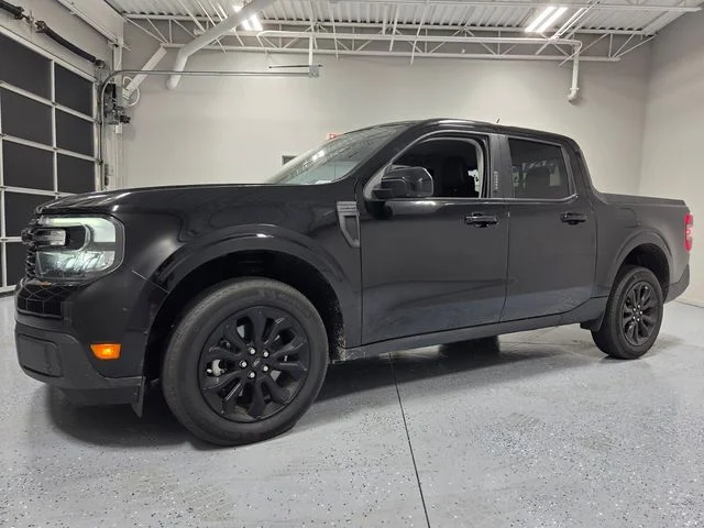 Used 2023 Black Ford Lariat image 3