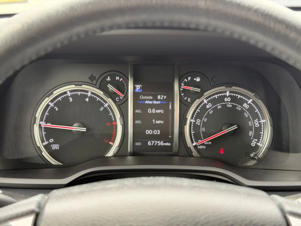 Used 2020 Gray Toyota Venture image 15