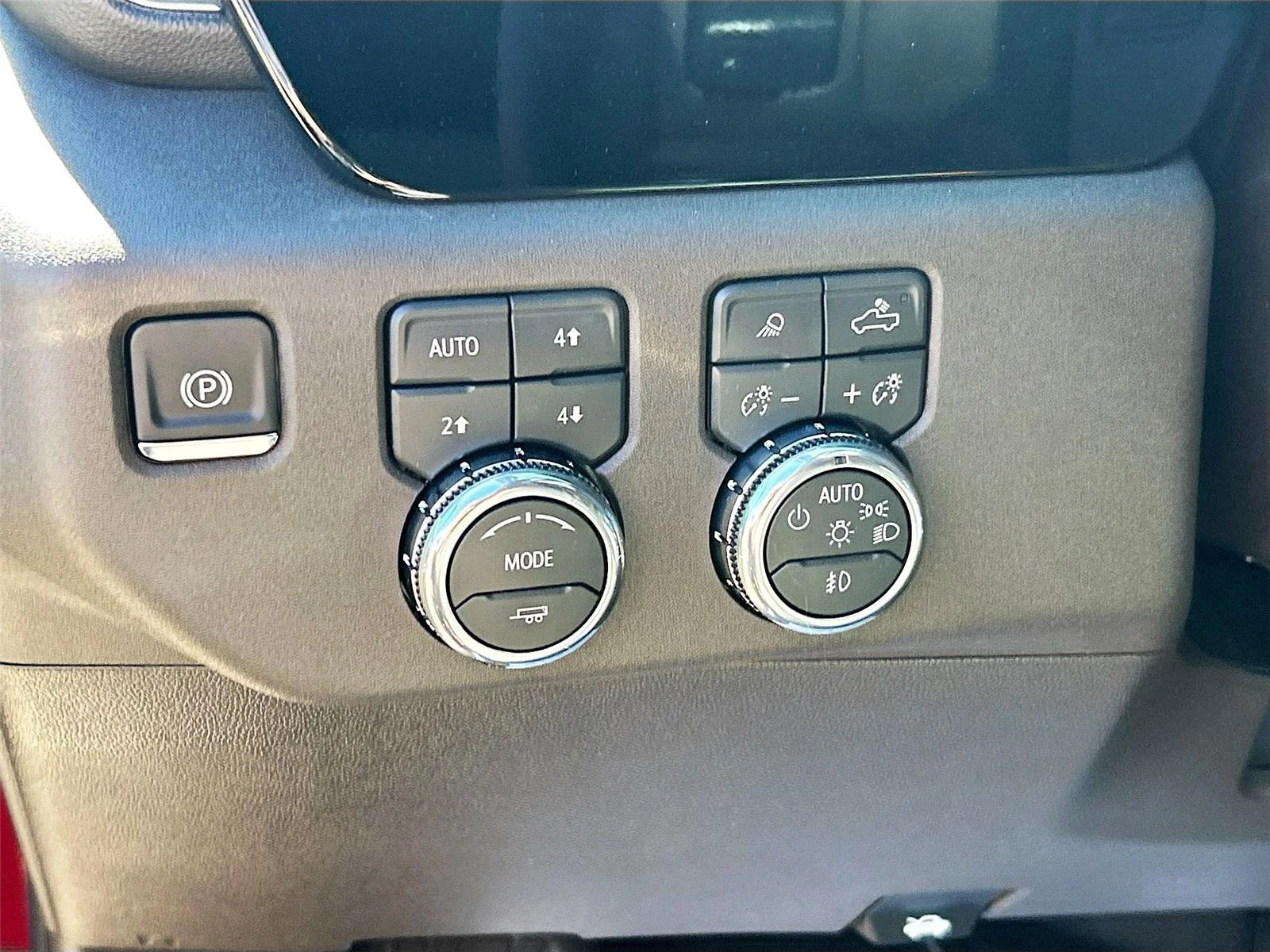 2026 GMC Sierra 3500HD SLT - Photo 14