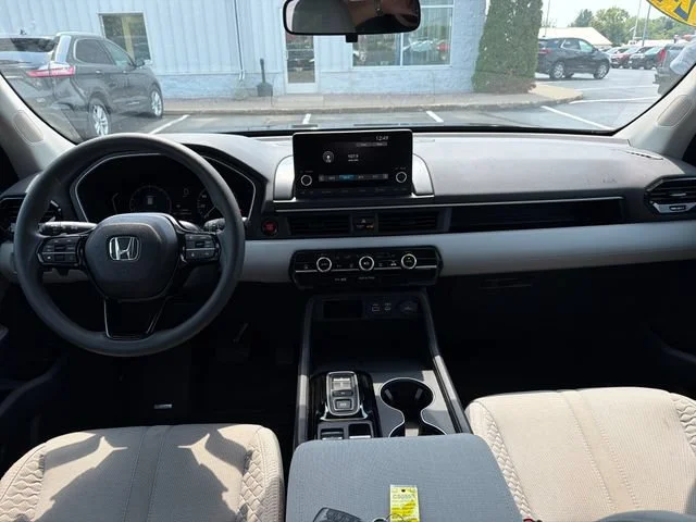 Used 2024 Black Honda LX image 28