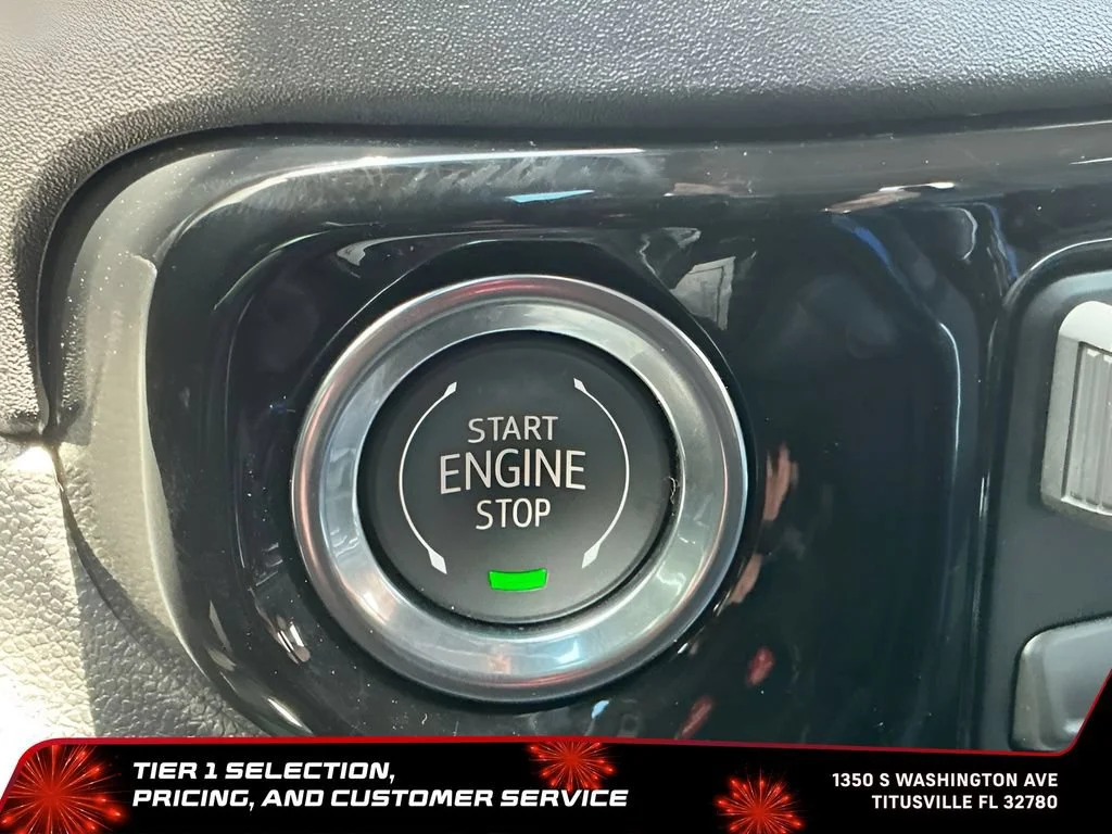 Used 2026 Onyx Black GMC Elevation image 28