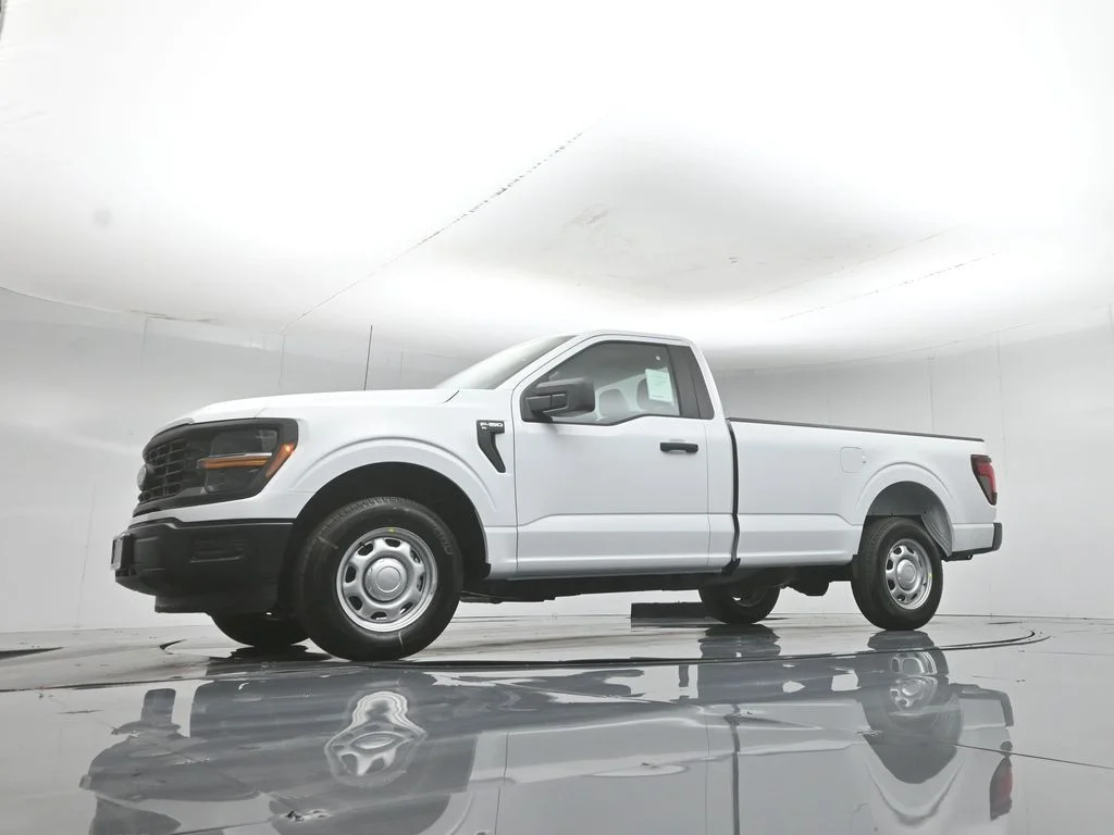 New 2026 Oxford White Ford XL image 42