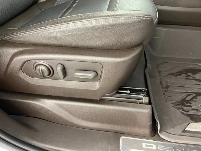 Used 2023 Summit White GMC Denali DRW image 46
