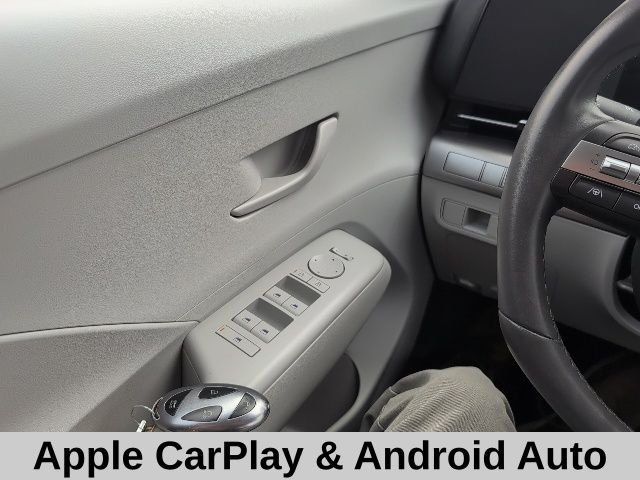Used 2025 Gray Hyundai SEL image 11