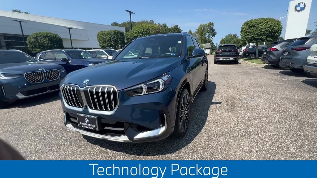 Used 2026 Blue BMW xDrive28i image 3
