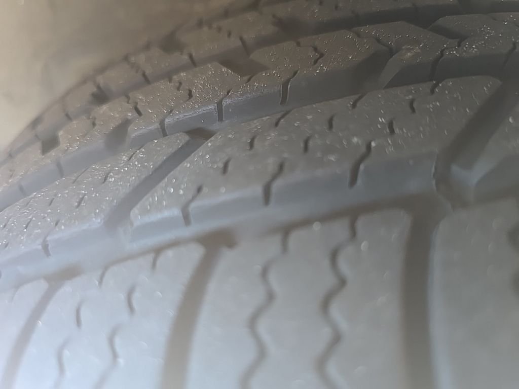 Used 2018 Silver Toyota SE image 20