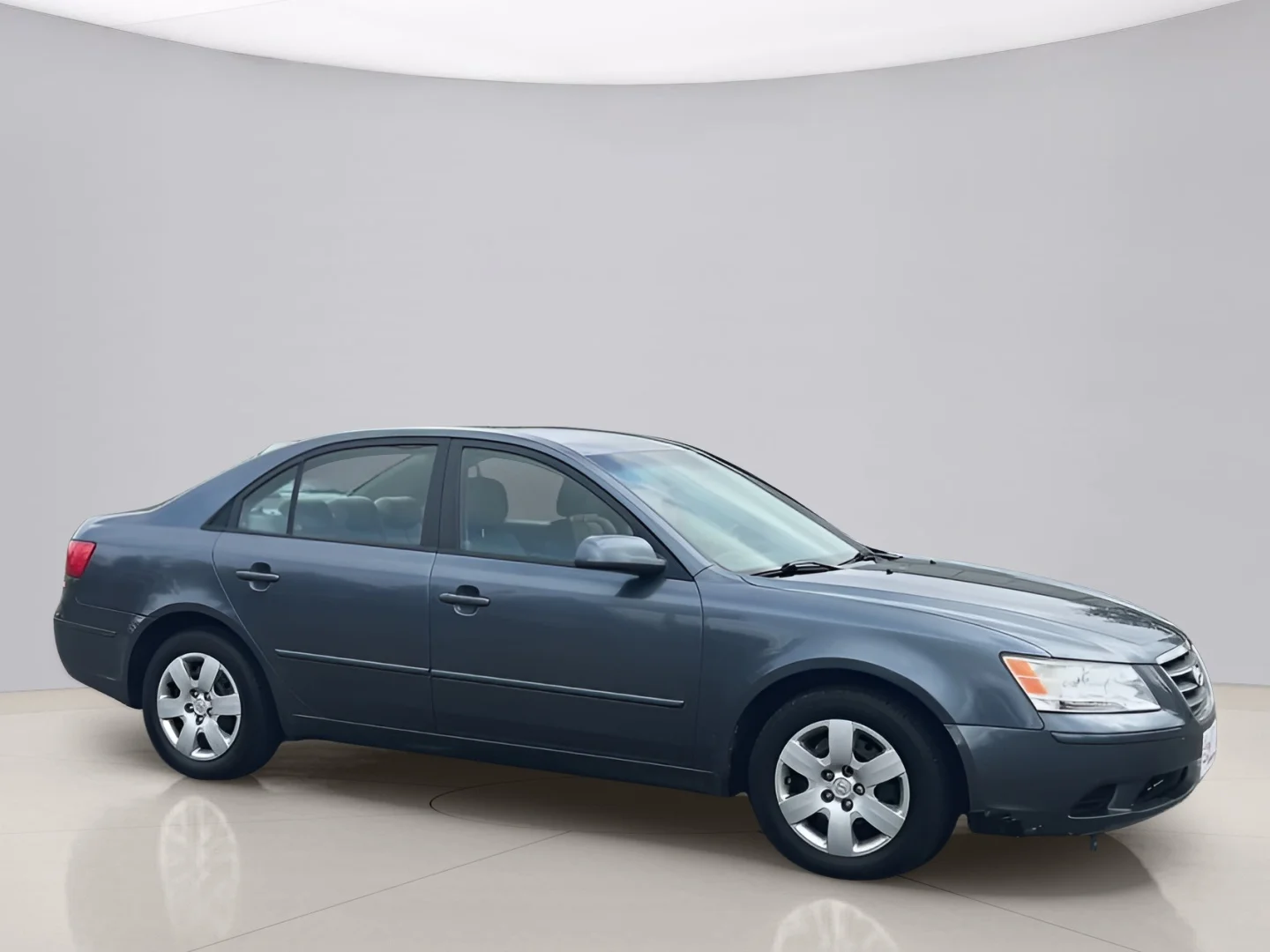 Used 2010 Blue Hyundai GLS image 3