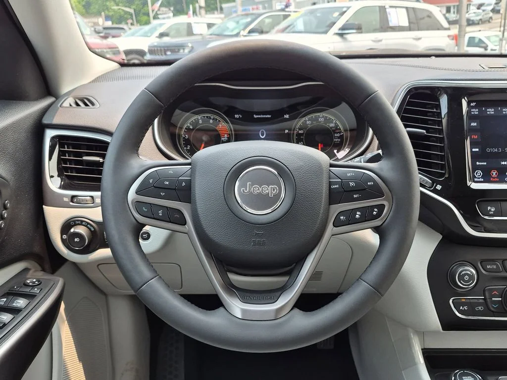 Used 2021 Gray Jeep Limited image 14