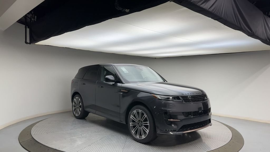Certified Used 2025 Carpathian Gray Premium Metallic Land Rover Dynamic SE image 2