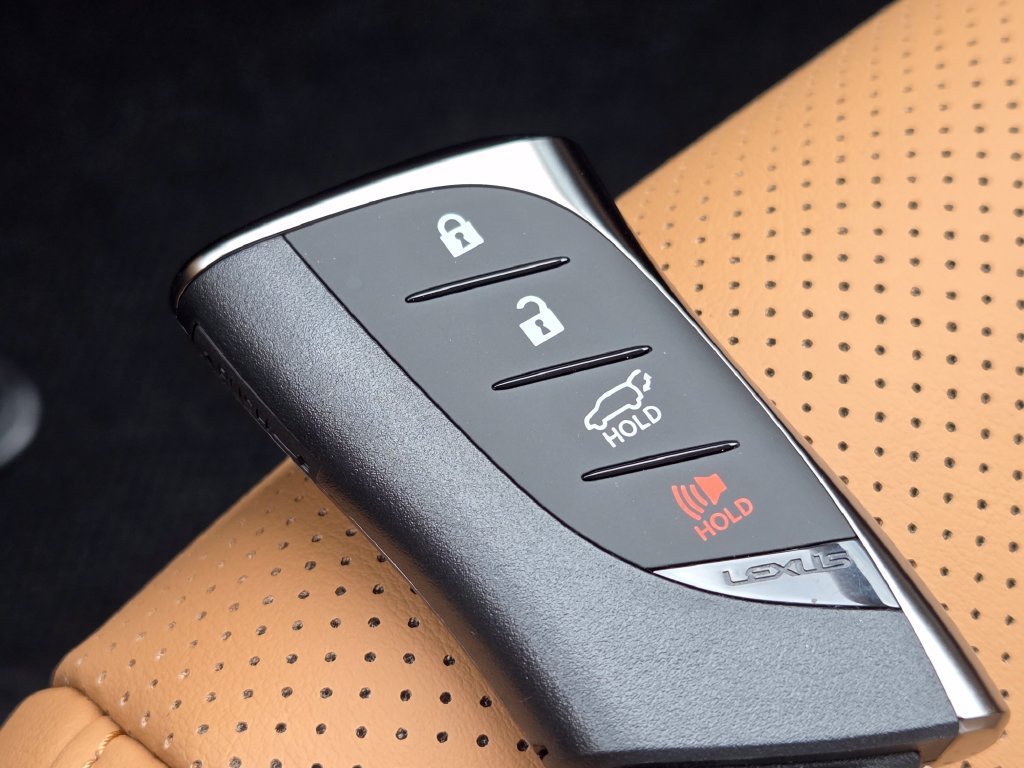 New 2026 Nori Green Pearl Lexus PREMIUM image 37