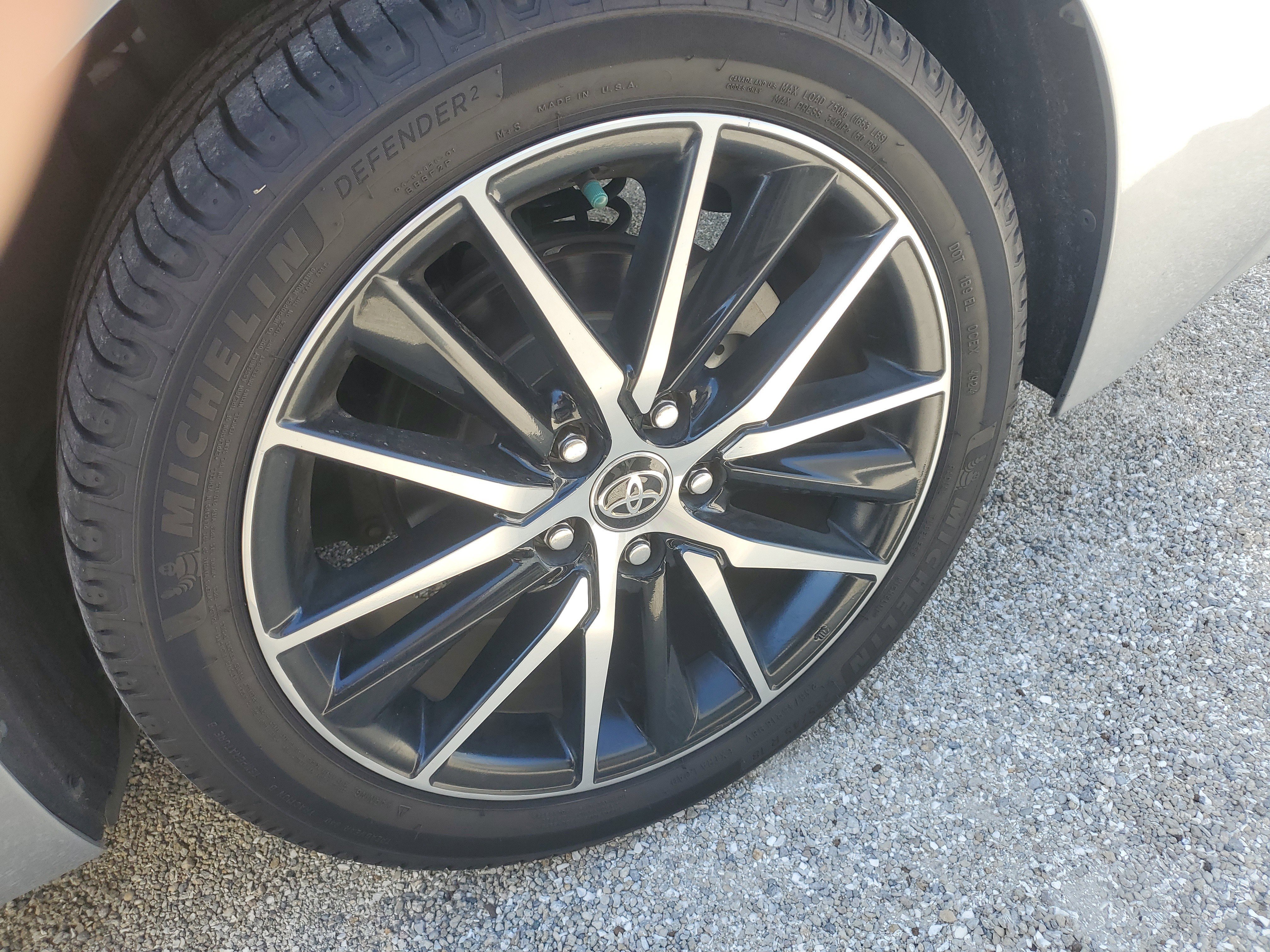 Used 2022 Celestial Silver Metallic Toyota SE image 4