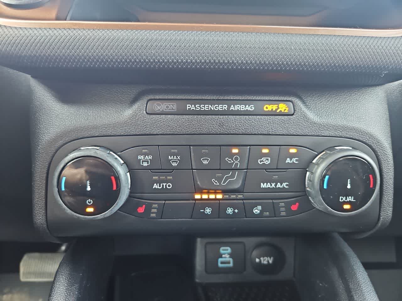 Used 2022 Shadow Black Ford Outer Banks image 19