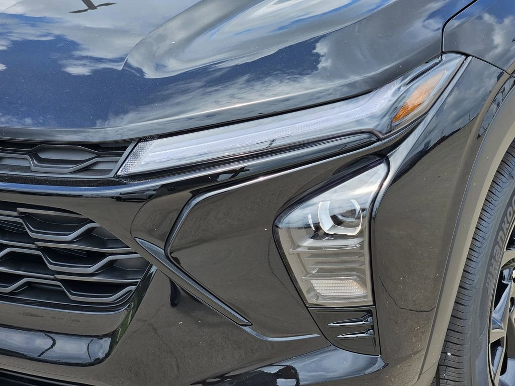 2026 Chevrolet Trax LT - Photo 9