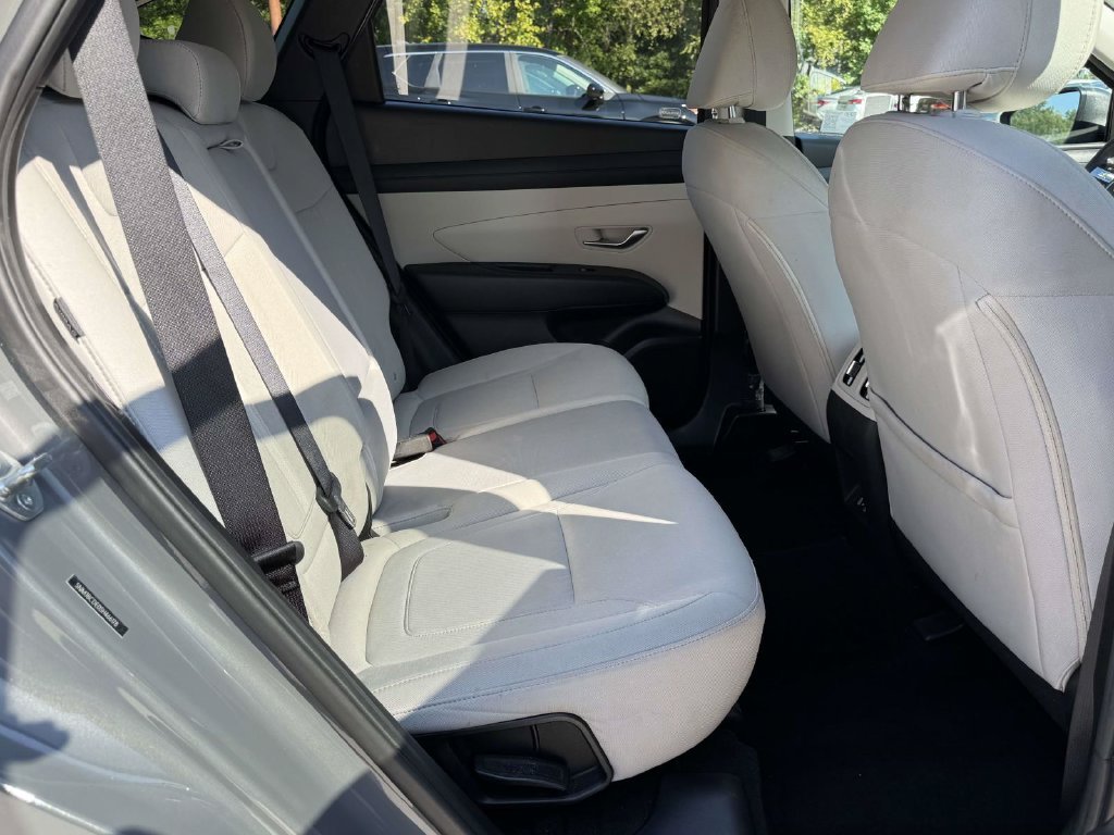 Used 2025 Gray Hyundai SEL image 16