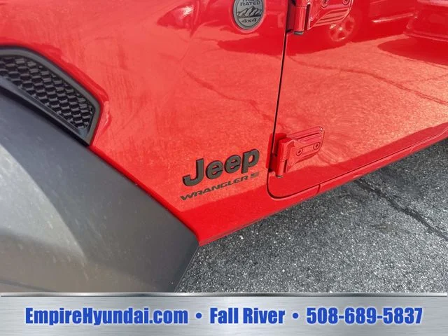Used 2024 Red Jeep Sport S image 11