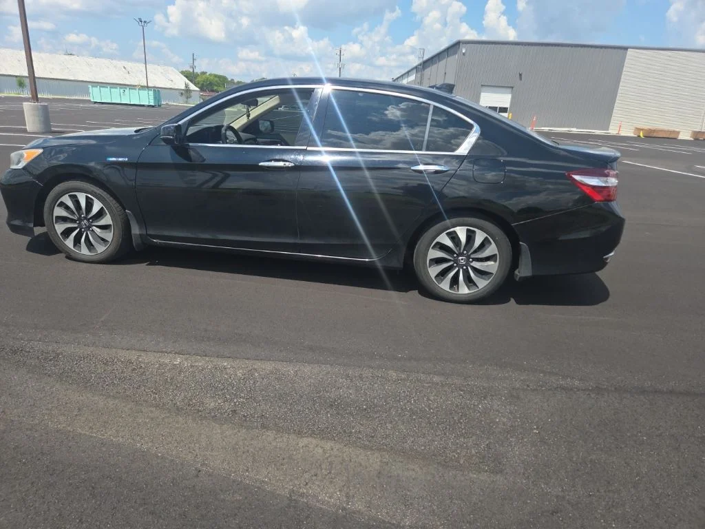 Used 2017 Blue Honda Base image 9