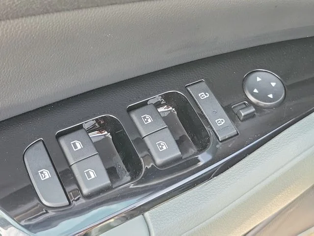Used 2024 Green Kia X-Pro image 23