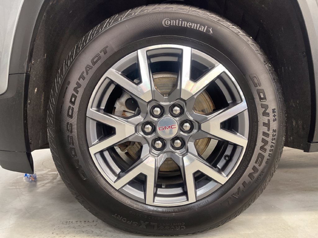 Used 2023 STERLING METALLIC GMC SLT image 11