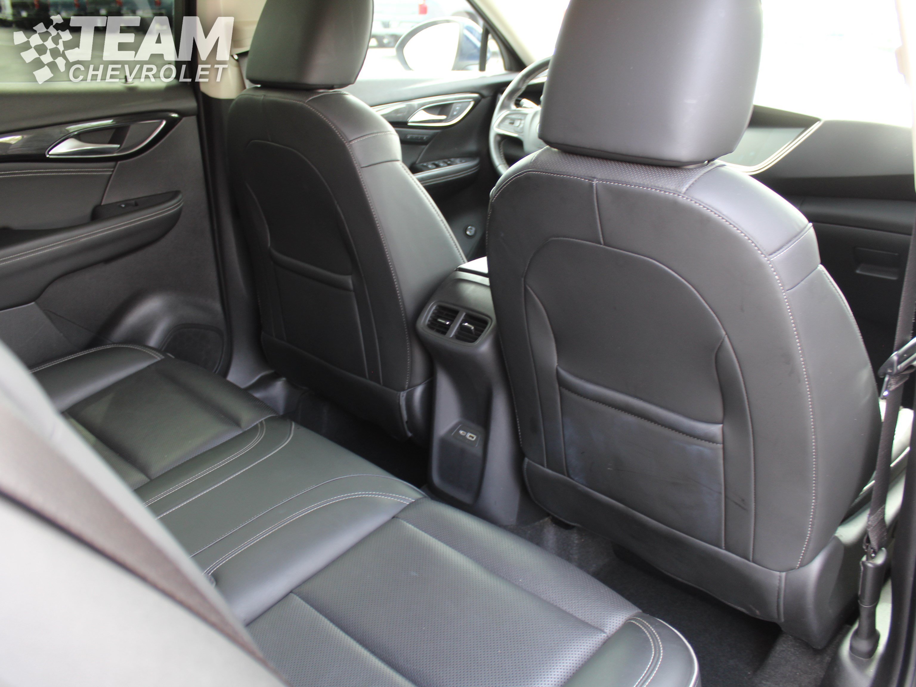 Used 2022 SAPPHIRE METALLIC Buick Essence image 25