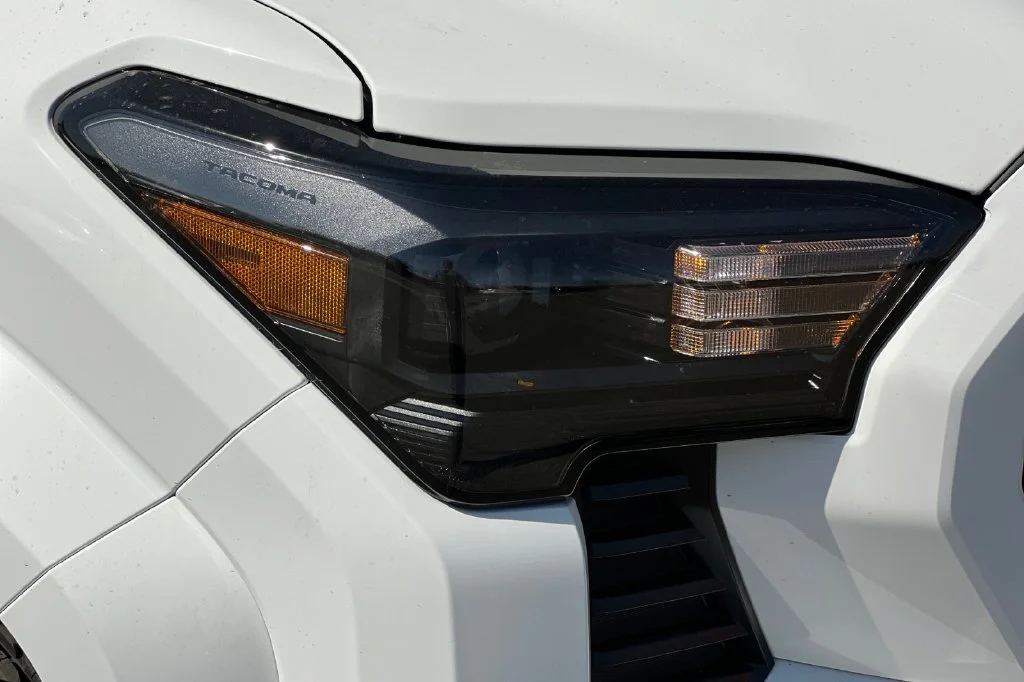 New 2026 Ice Cap Toyota SR5 image 29