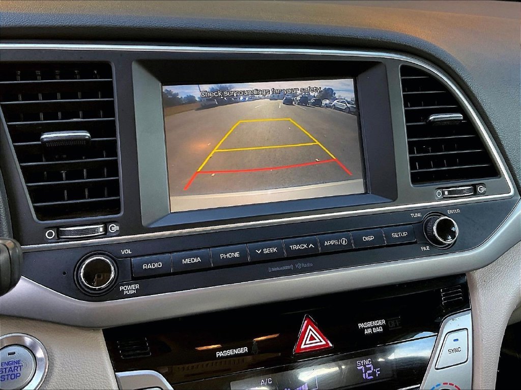 Used 2017 Beige Hyundai SE image 16