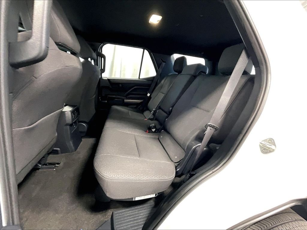 Used 2025 White Toyota SR5 image 15