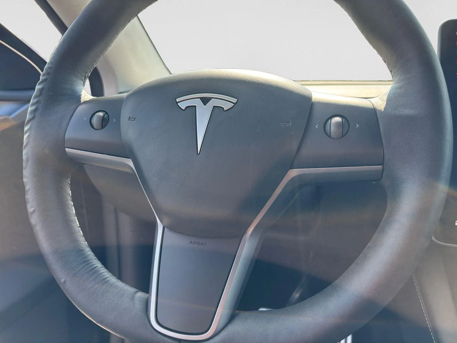 Used 2023  Tesla Performance image 28